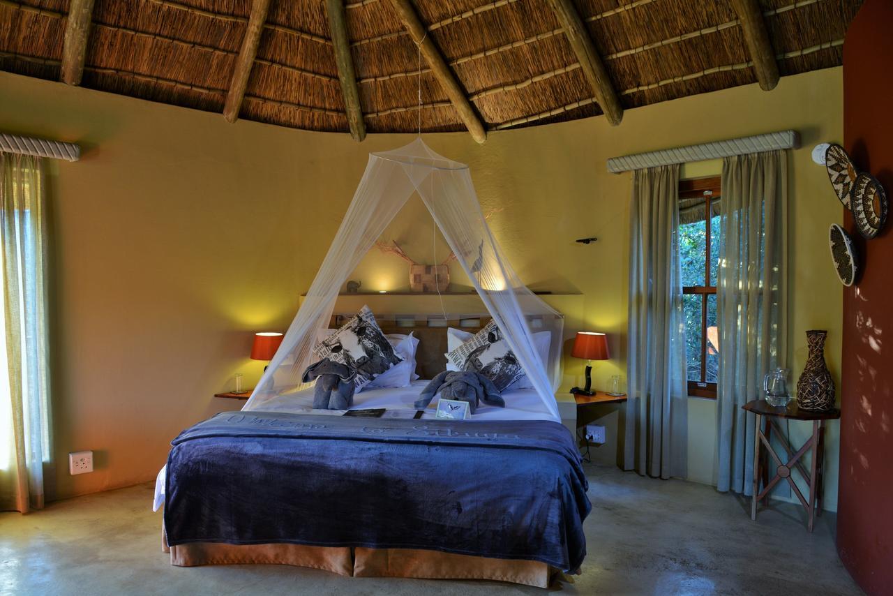 Sibuya Game Reserve And Lodge Кентън он Сий Екстериор снимка