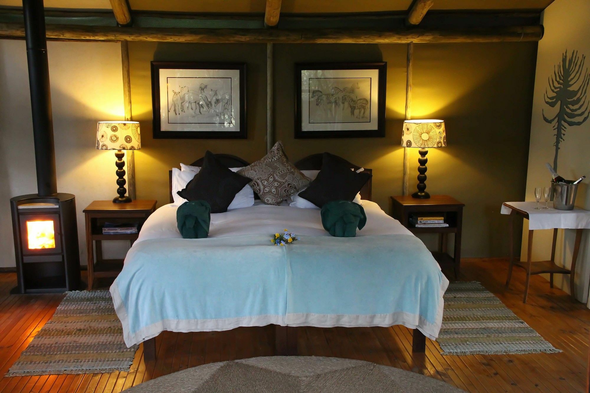 Sibuya Game Reserve And Lodge Кентън он Сий Екстериор снимка